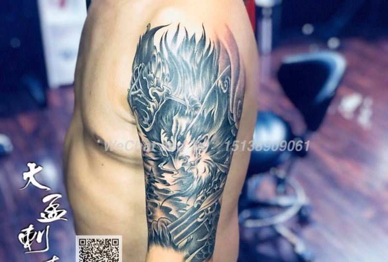 斗战胜佛纹身图片_手臂新传统纹身图案