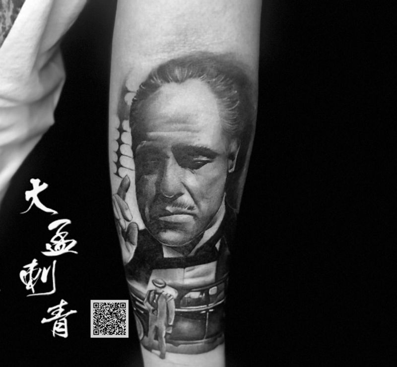 教父纹身图片_手臂欧美写实纹身图案