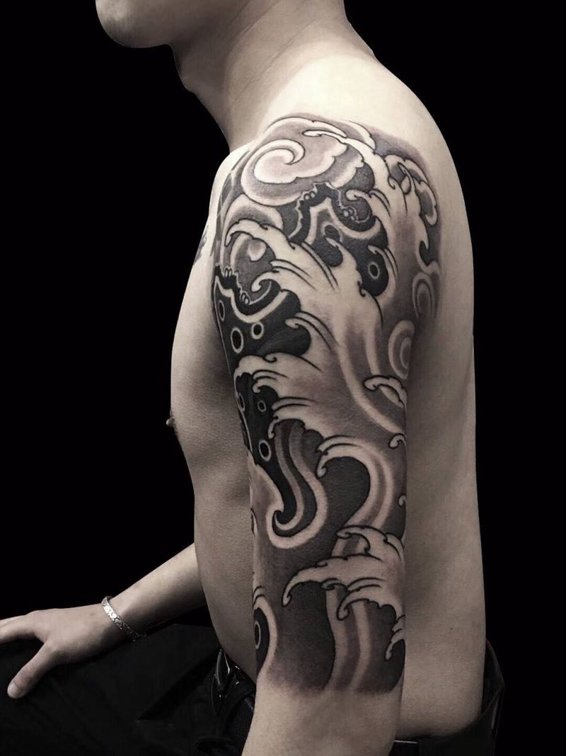 水浪半臂纹身图片