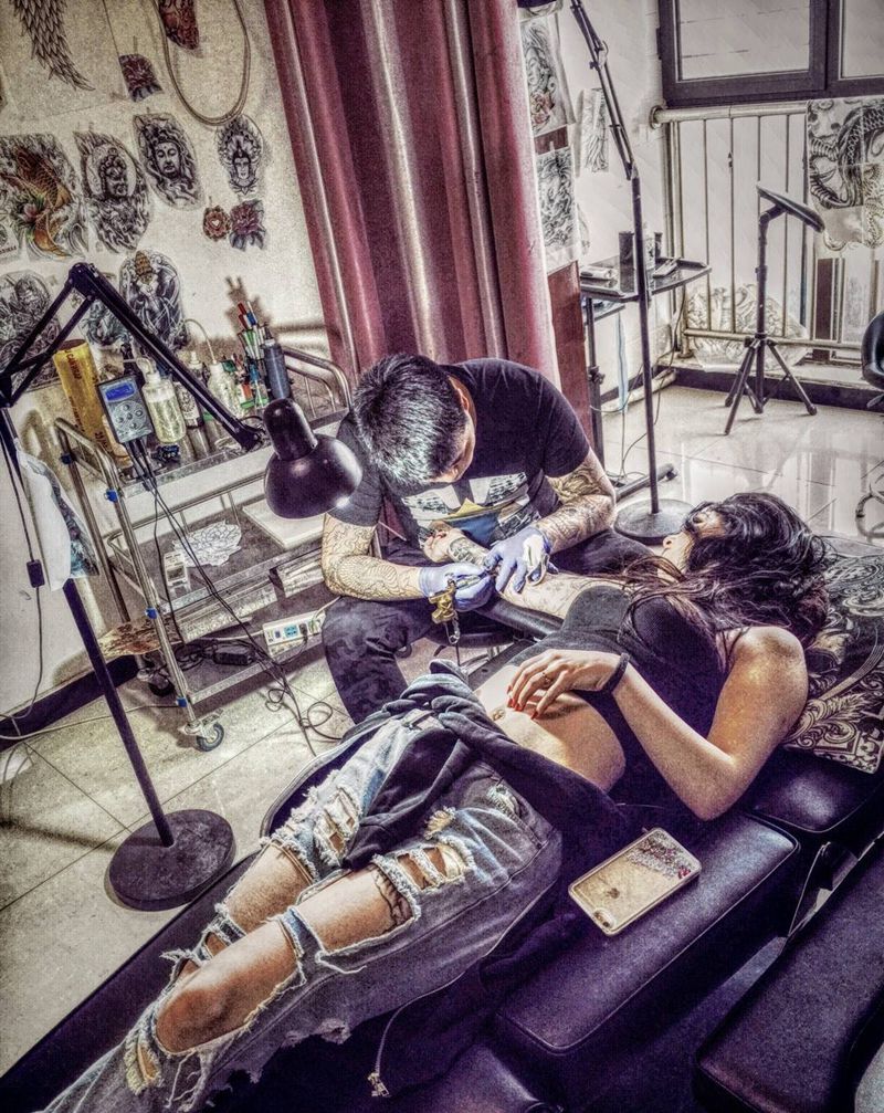 格鲁吉亚美女。纹身图片