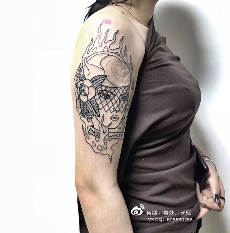 欧美女郎纹身图片_手臂Old School纹身图案