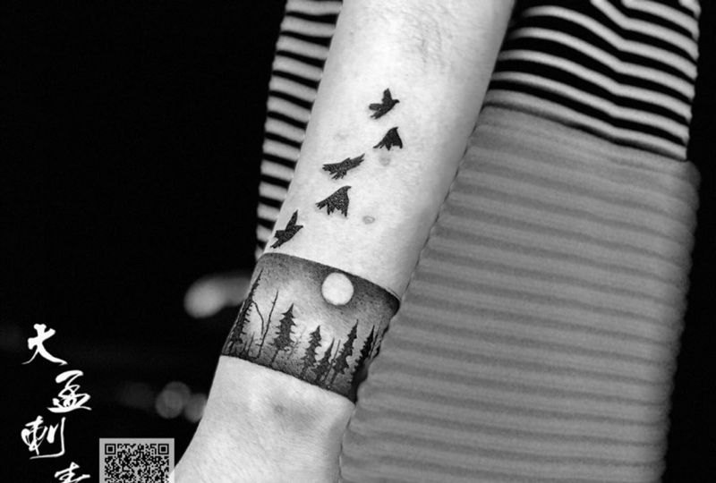 手腕森林鸟纹身图片_成品原创纹身图案