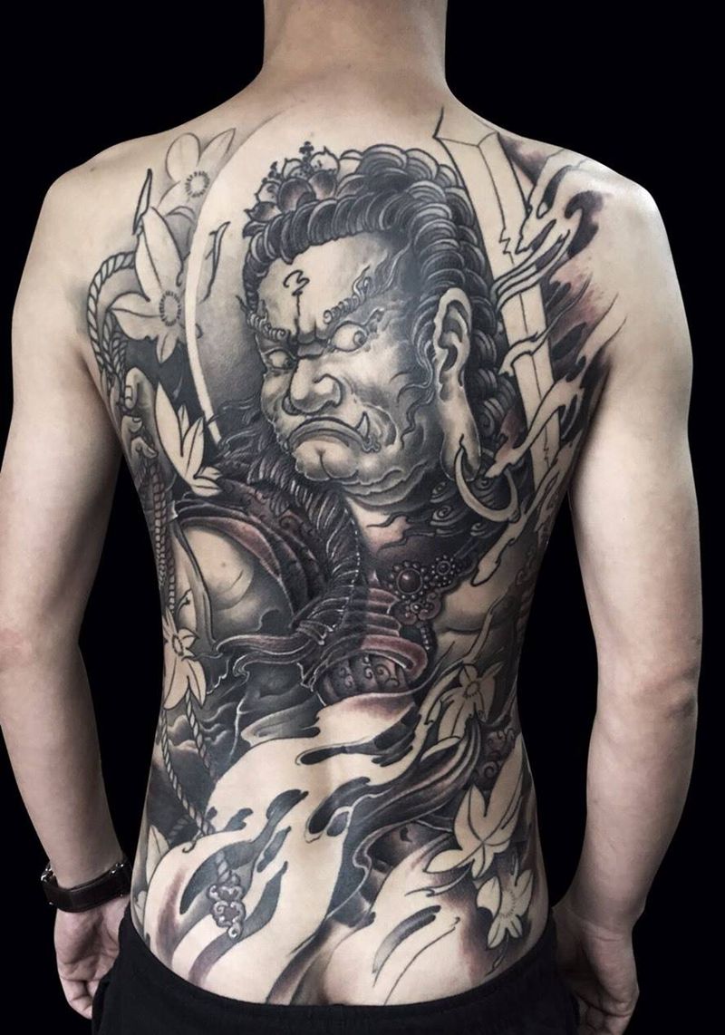 不动明王纹身图片