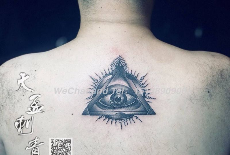 上帝之眼纹身图片_成品原创纹身图案