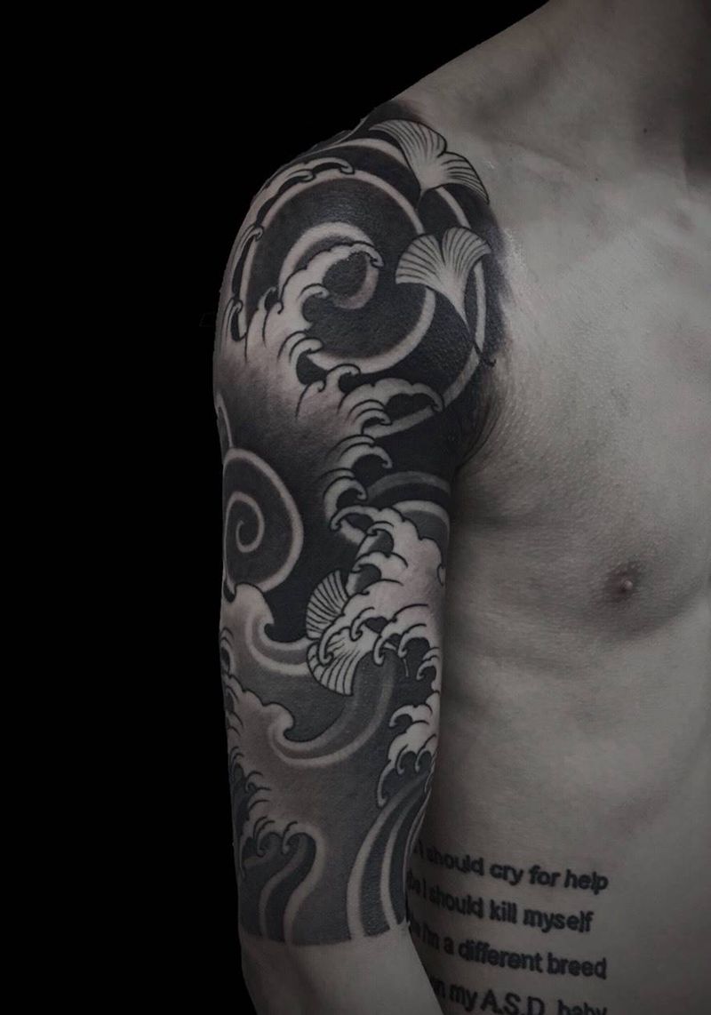 水浪半臂纹身图片