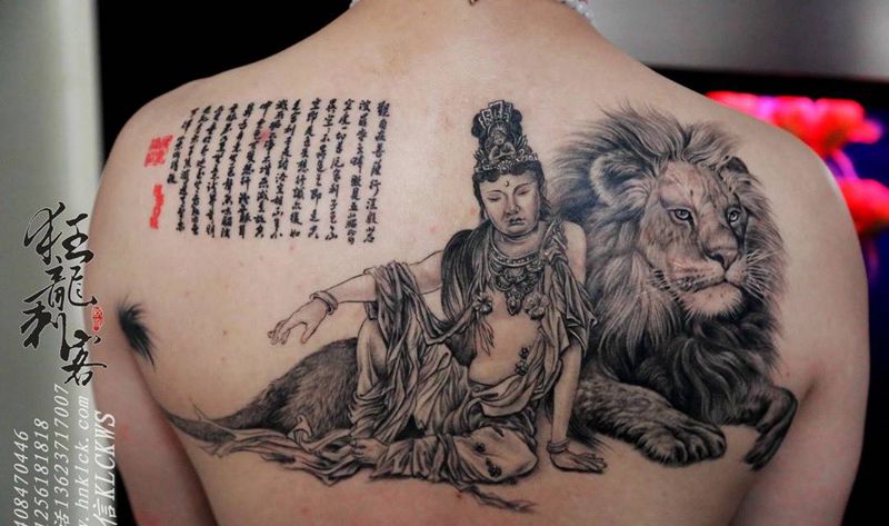 佛音狮吼纹身图片_成品背部肩部传统国画宗教动物人物鬼神字符纹身图案