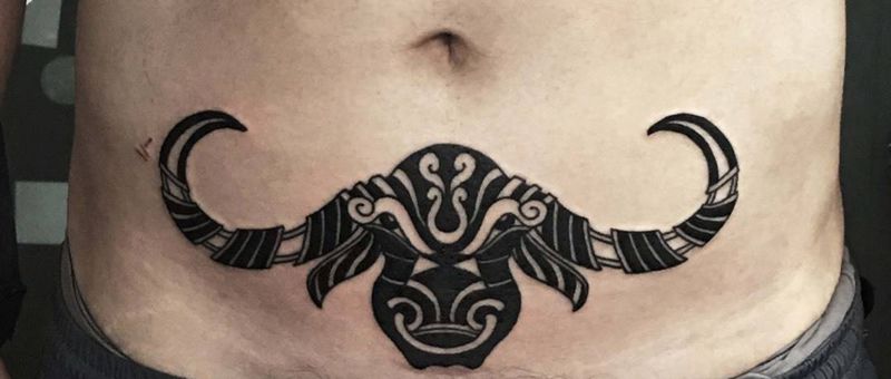 图腾牛纹身图片