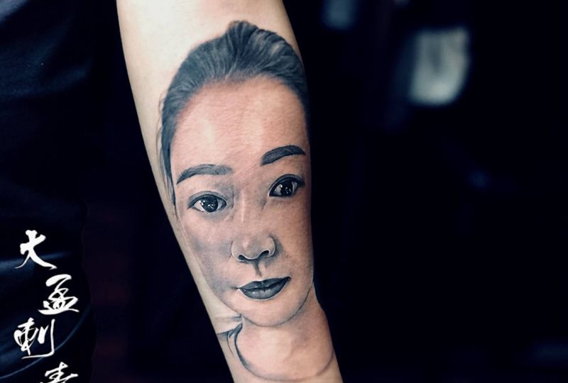 人物肖像纹身图片_手臂欧美写实纹身图案