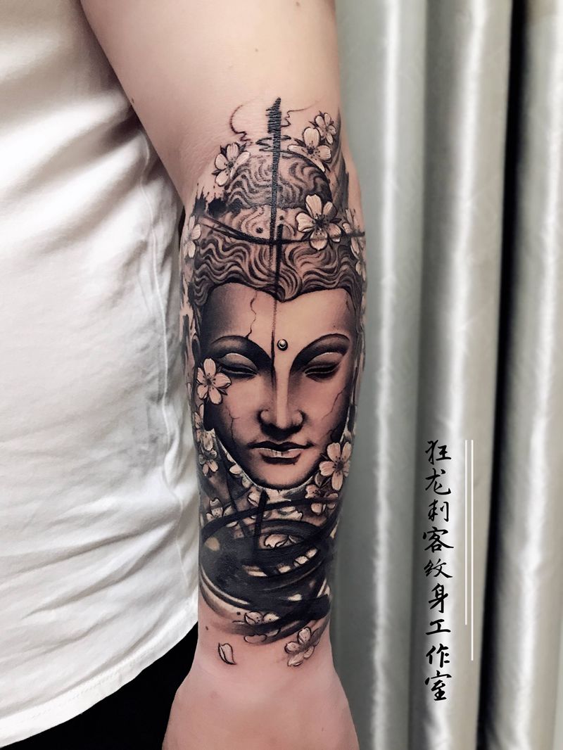 设计遮盖纹身图片_手臂手部新传统水墨遮盖佛修改纹身图案