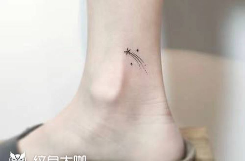 小星星纹身图片_腿部纹身图案