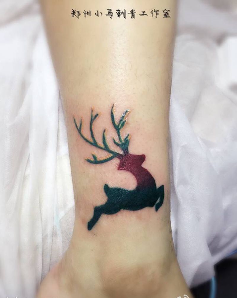 圣诞小鹿纹身图片_成品动物纹身图案