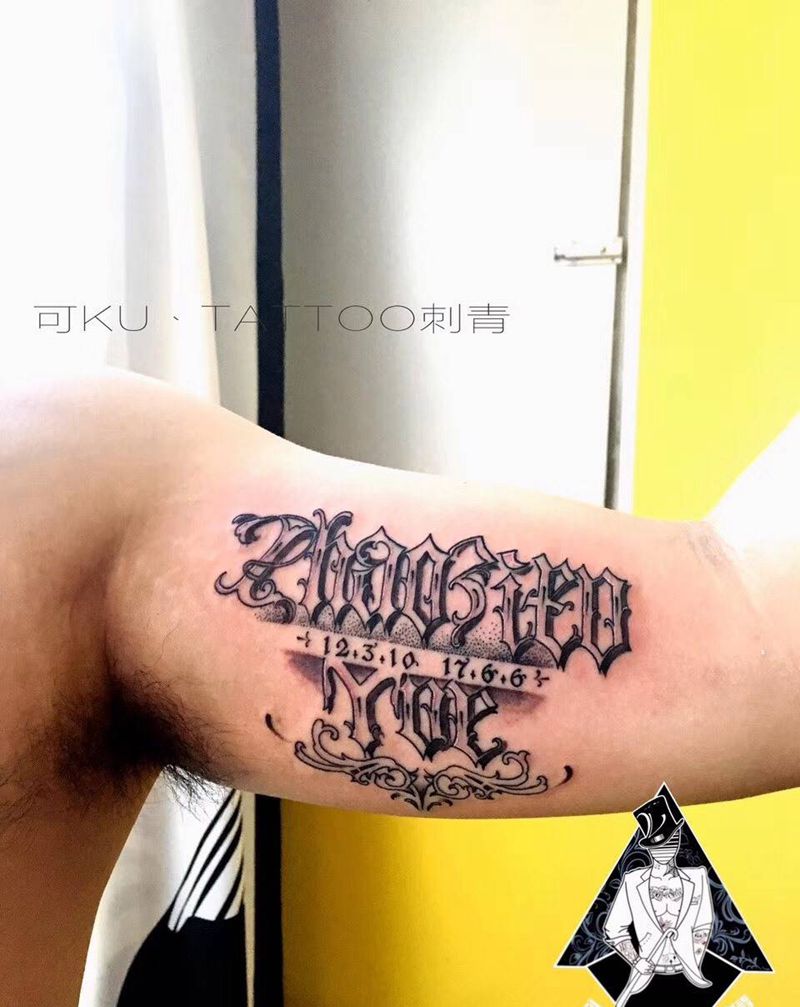 卡奇诺字体纹身图片_成品手臂欧美字符原创卡奇诺纹身图案