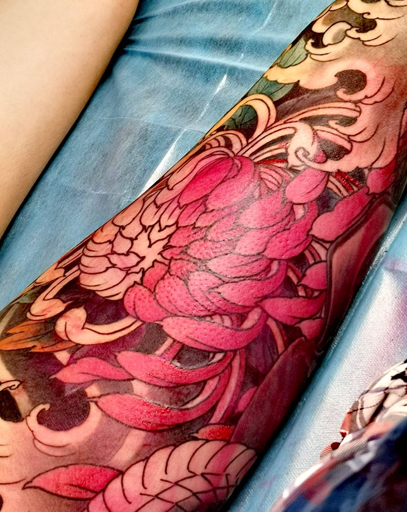 菊花，蛇纹身图片_腿部脚部新传统老传统菊花蛇纹身图案