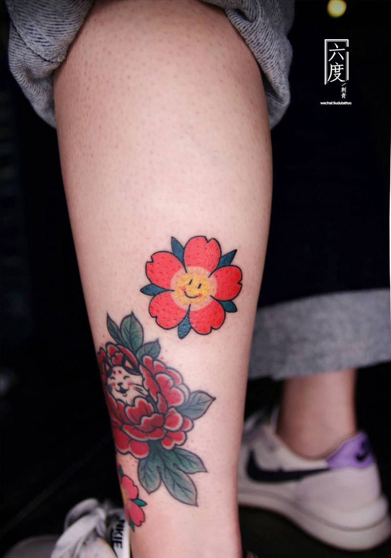 可爱樱花纹身图片_腿部New School纹身图案