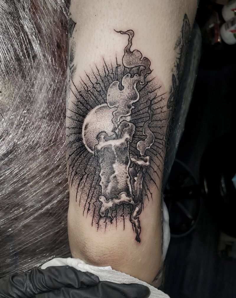 烛火纹身图片_手臂欧美写实暗黑蜡烛火纹身图案