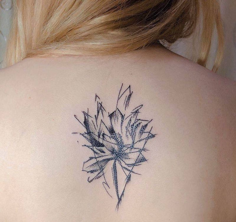 莲花纹身图片_成品胸部腰部肩部背部手臂臀部脚部手部腿部纹身图案