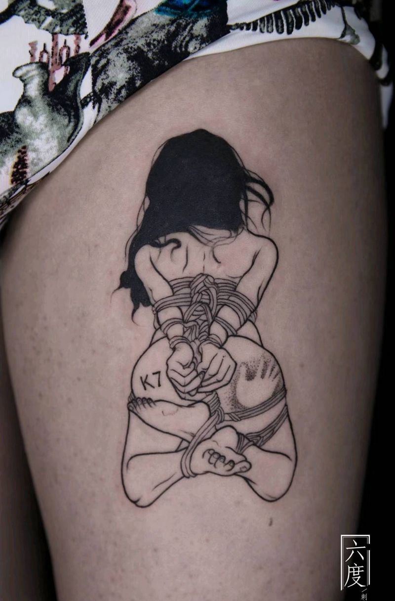sm纹身图片_腿部欧美写实纹身图案