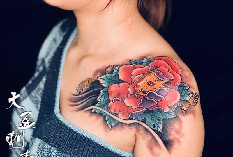 疤痕遮盖纹身图片_肩部纹身图案