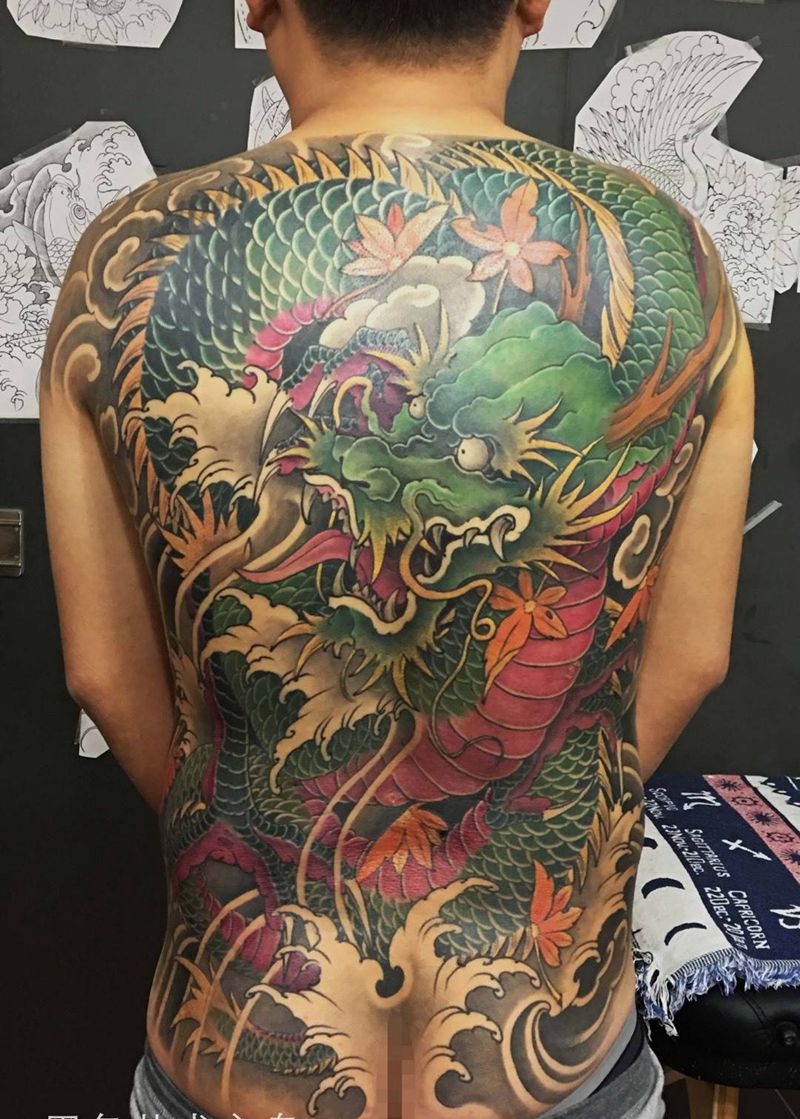 龙纹身图片