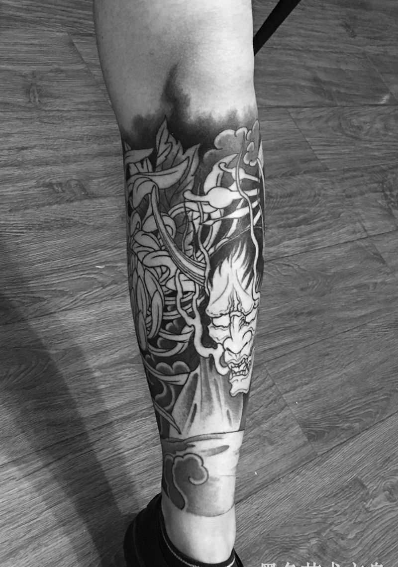 包小腿艺妓纹身图片