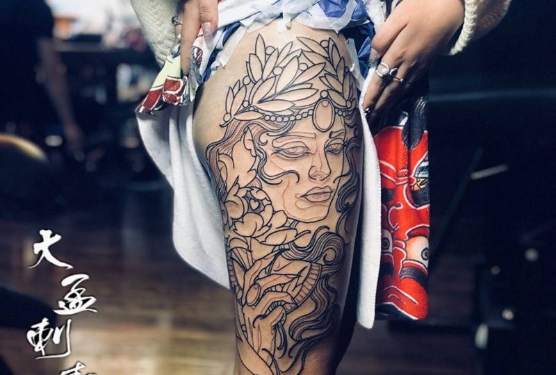 School女郎纹身图片_腿部纹身图案