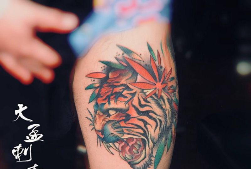 老虎纹身图片_腿部纹身图案