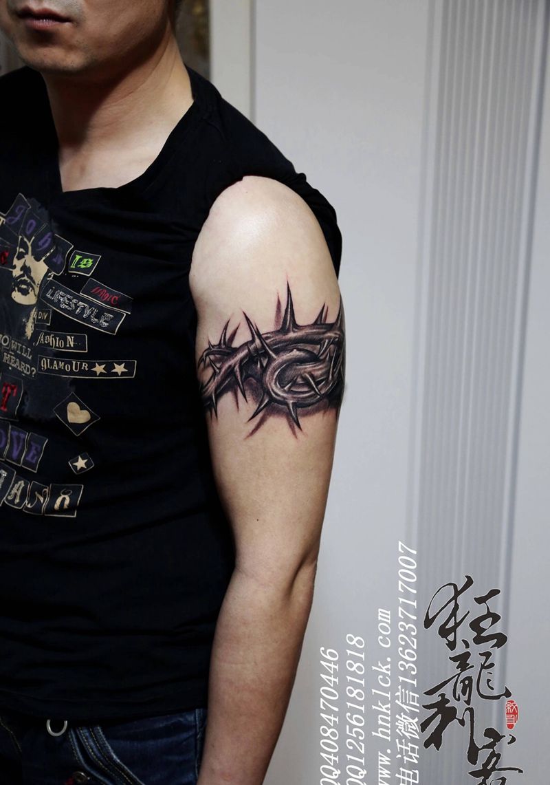 荆棘臂环纹身图片_成品手臂肩部传统习俗几何植物图腾写实原创纹身图案