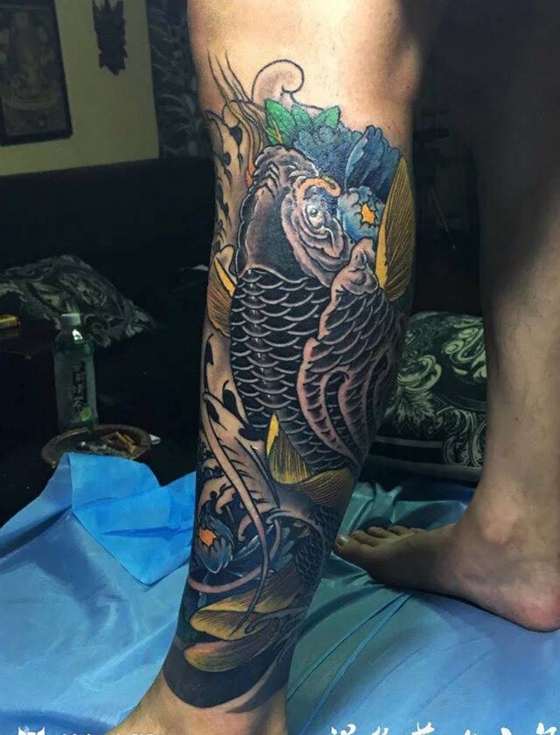 包小腿鲤鱼纹身图片