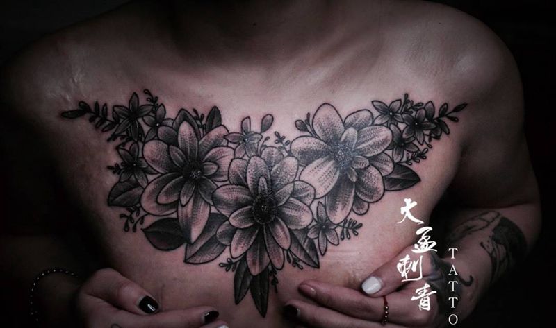 花胸遮盖纹身图片_成品纹身图案