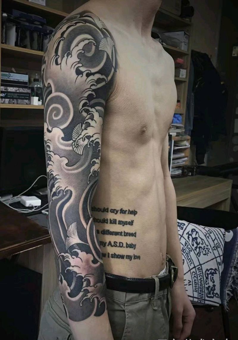 浪臂纹身图片_手臂背部新传统老传统纹身图案