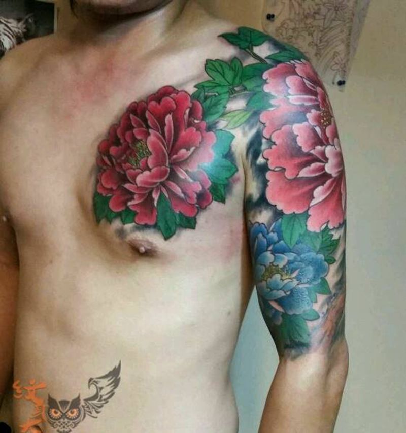 牡丹纹身图片_肩部背部手部传统植物纹身图案