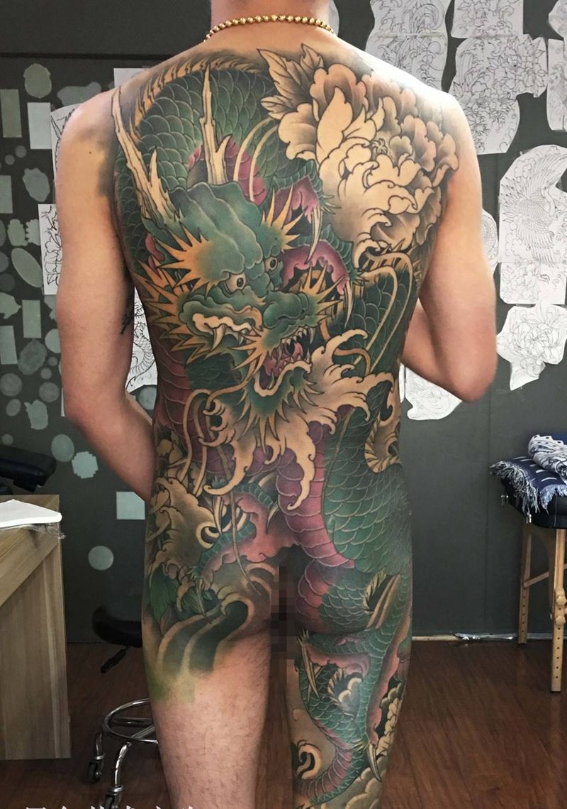 龙纹身图片