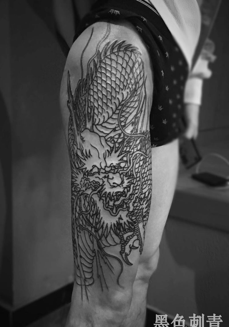 龙腿纹身图片_腿部背部新传统老传统纹身图案