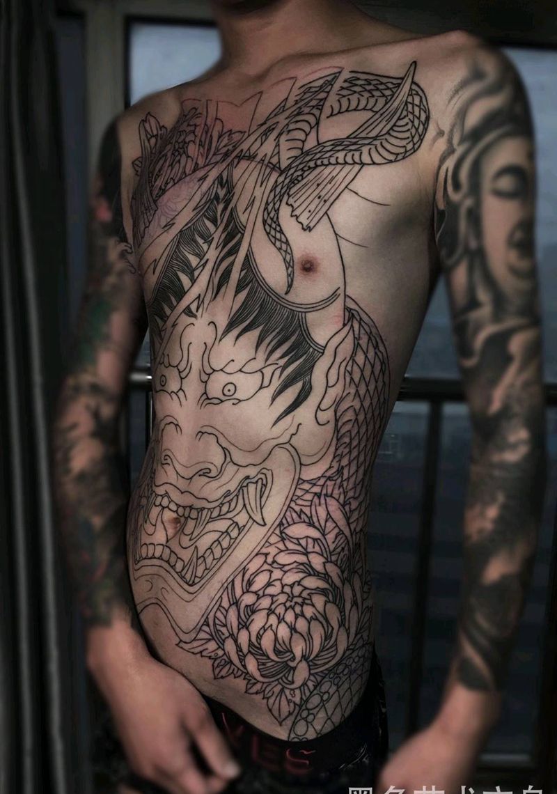 般若纹身图片_腹部腰部纹身图案