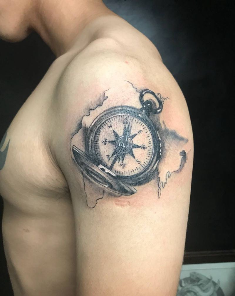 指南针纹身图片_成品手臂写实纹身图案