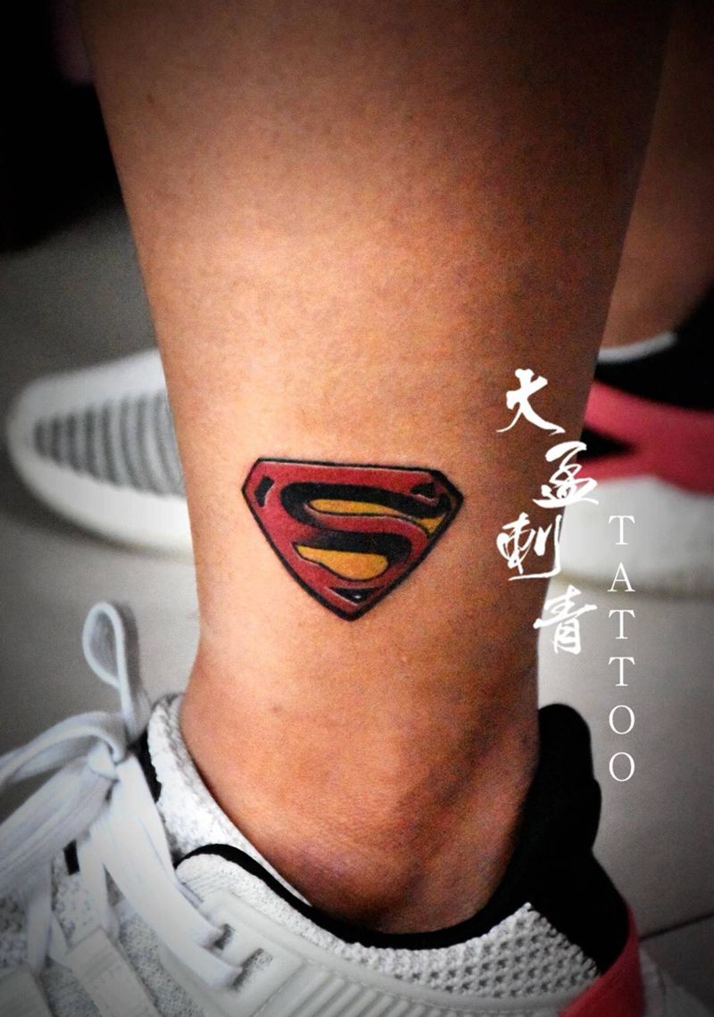 超人纹身图片_成品纹身图案