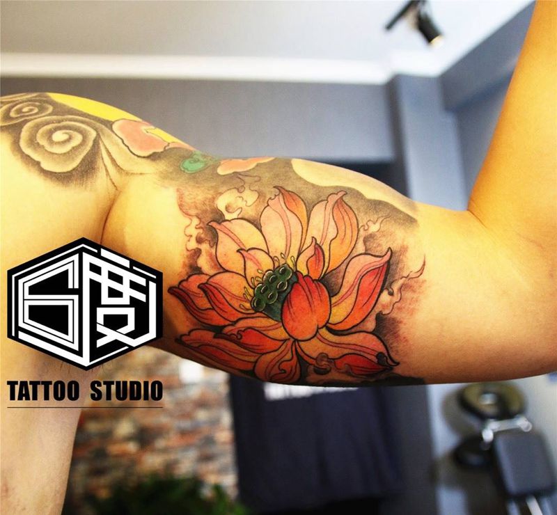 手稿莲花纹身图片