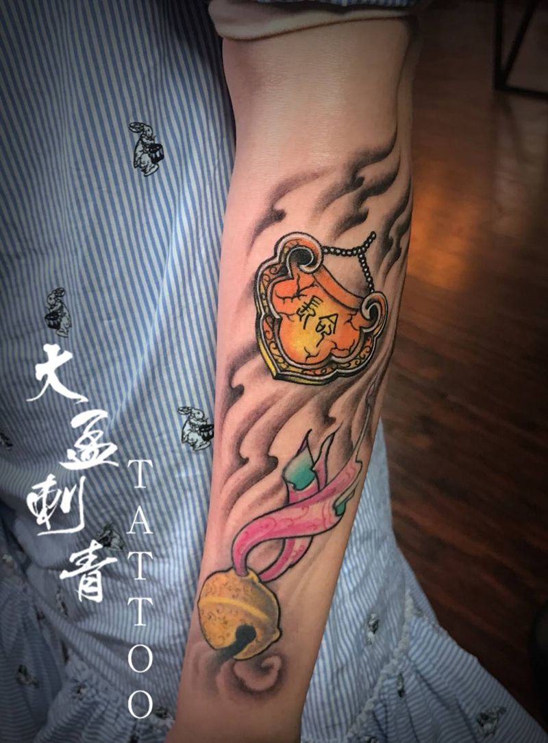 长命锁！纹身图片_成品纹身图案