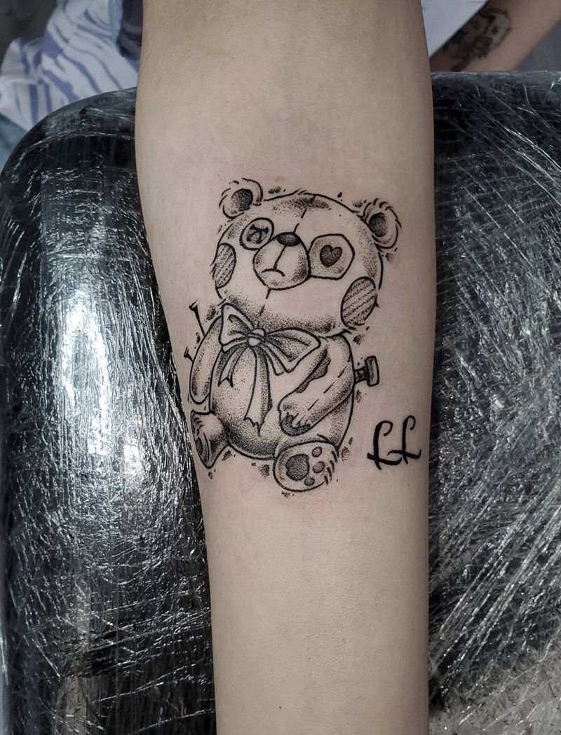 玩偶熊纹身图片_手臂欧美写实水彩玩偶熊可爱纹身图案