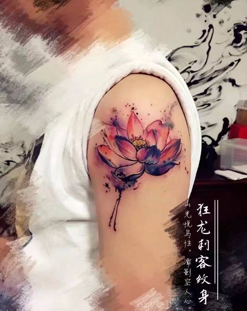 小清新纹身图片_成品欧美清新肩部臀部背部手臂腿部植物动物纹身图案