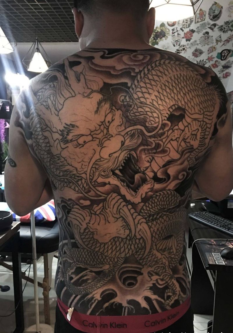 龙纹身图片