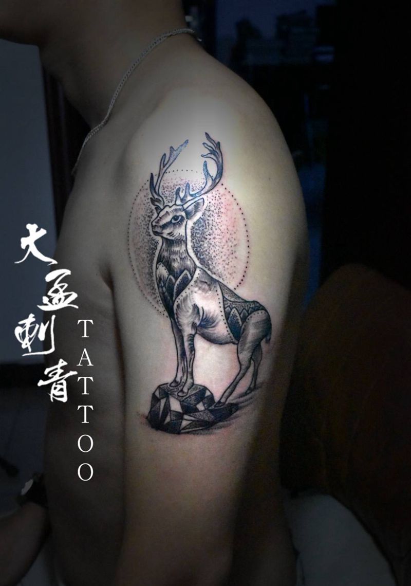鹿纹身图片_成品纹身图案