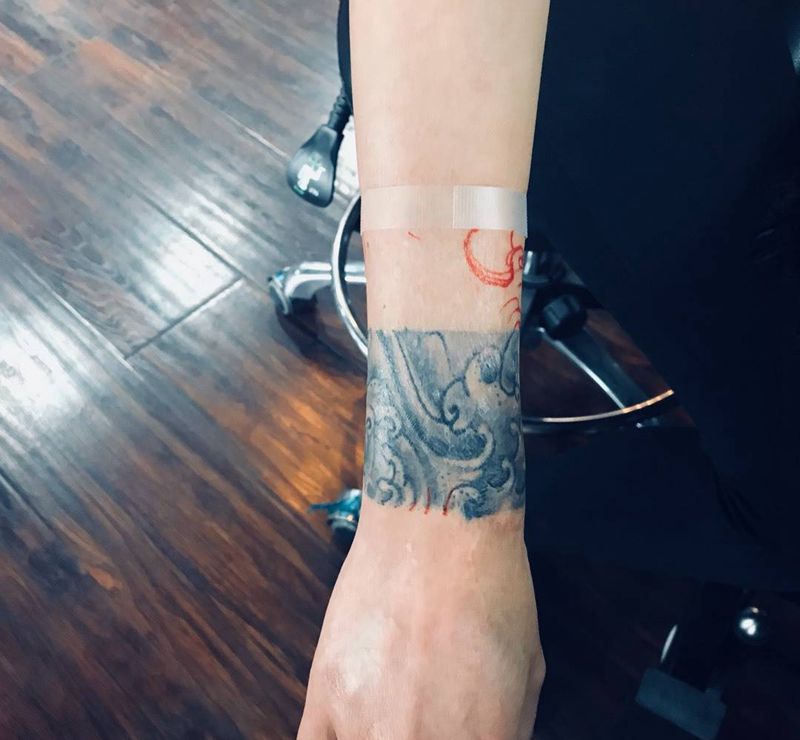修改水浪手环纹身图片_成品纹身图案