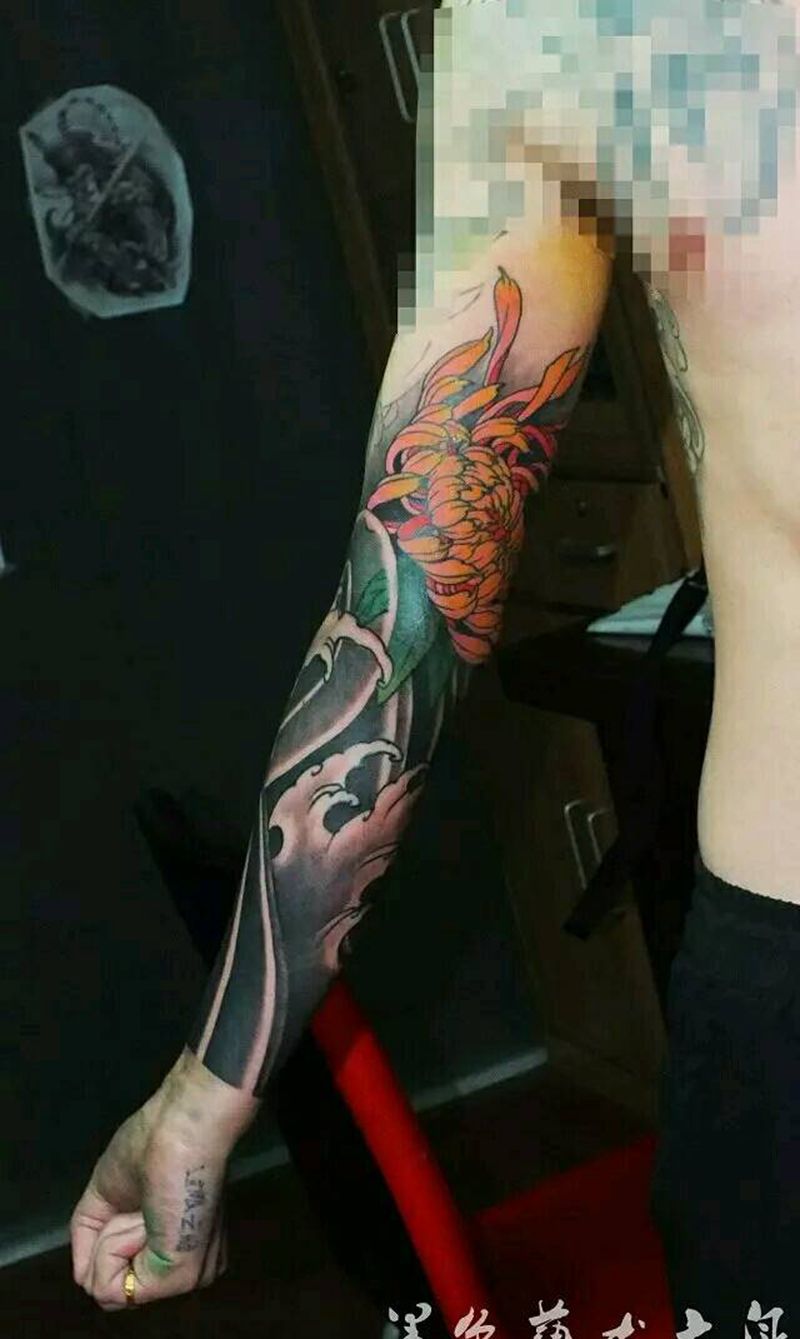 水浪纹身图片_手臂传统原创成品纹身图案