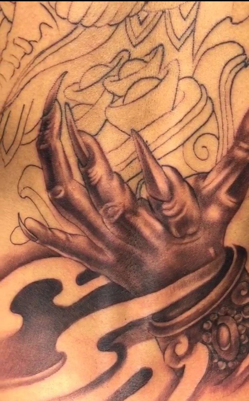 象神满背纹身图片