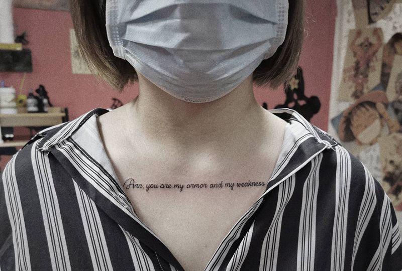 英文纹身图片_颈部肩部花体字图腾锁骨英文纹身图案