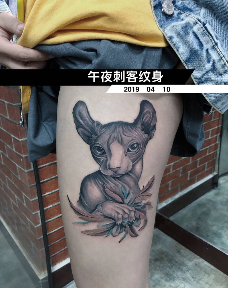 司芬克斯猫，纹身图片_腿部欧美写实纹身图案