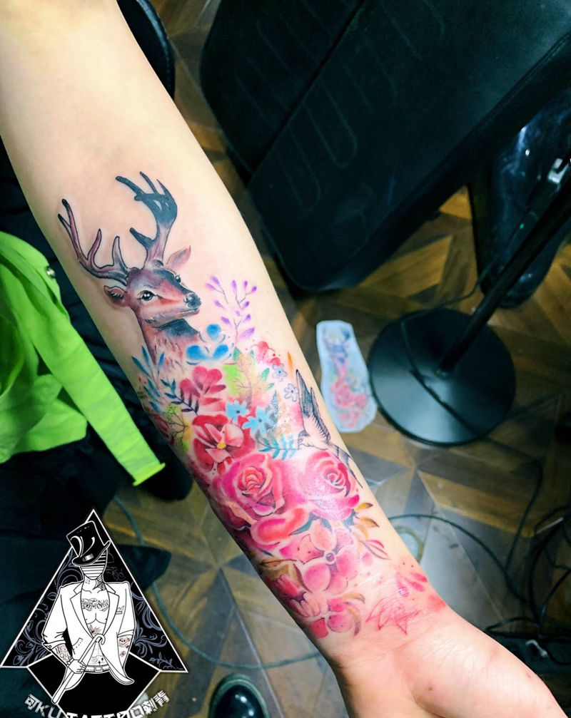 麋鹿纹身图片_手部手臂水彩水墨纹身图案