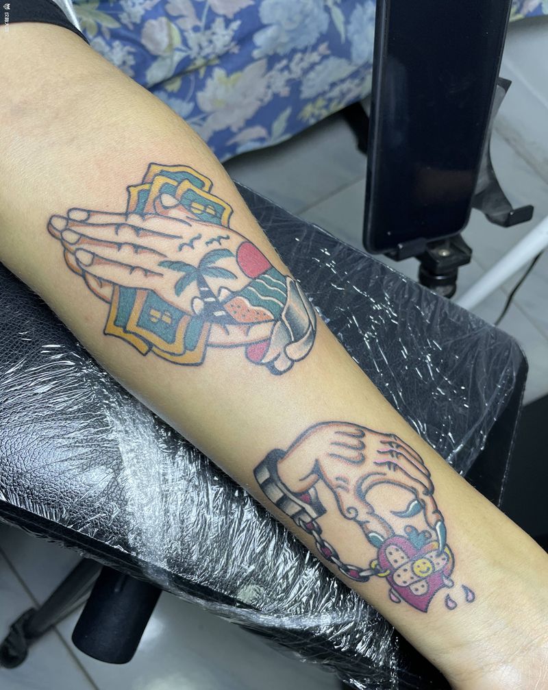 手纹身图片_手臂Old School纹身图案