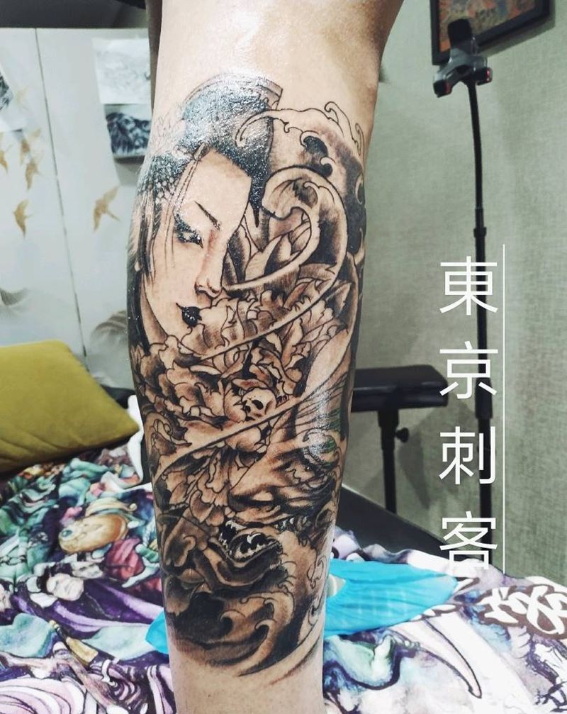 艺伎纹身图片_腿部纹身图案